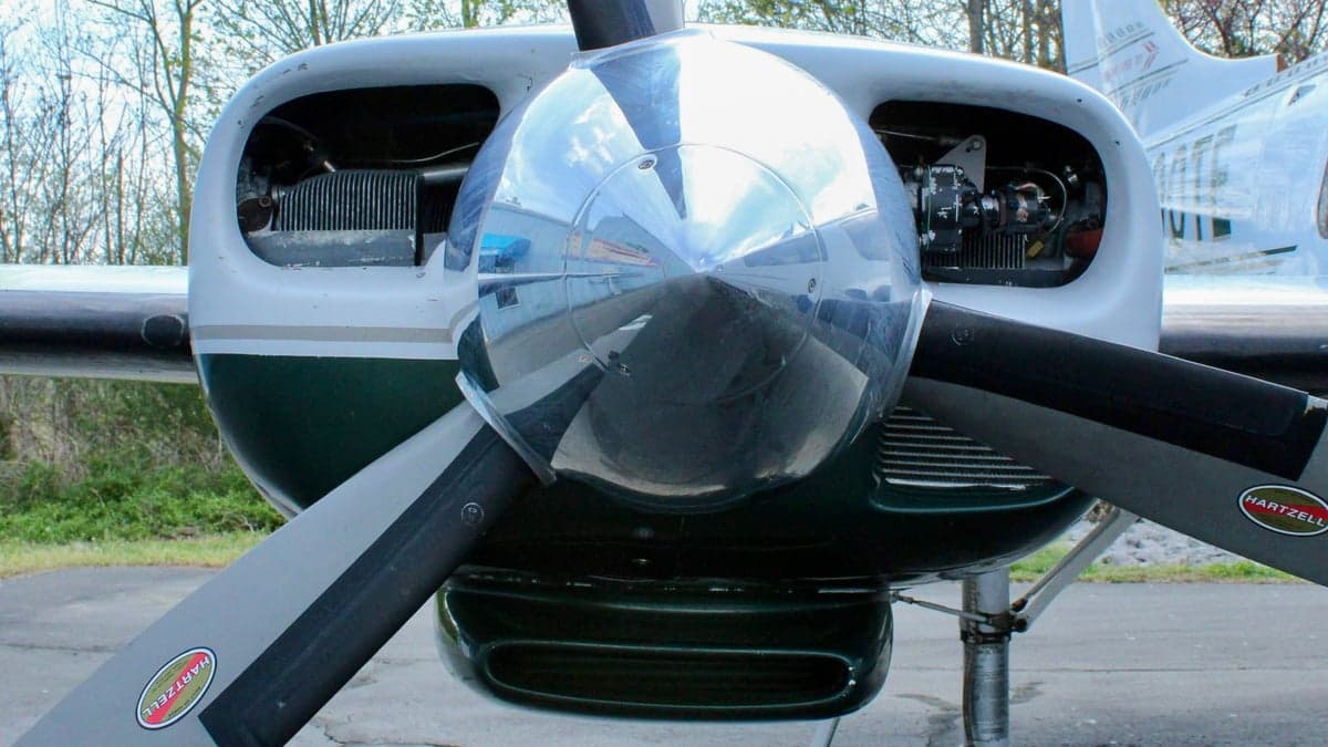 Close up of the propeller and engine nacelle of an Aerostar Super 700.
