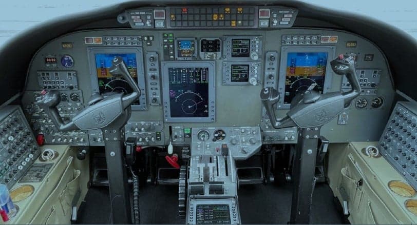 The cockpit of a Cessna Citation CJ3.