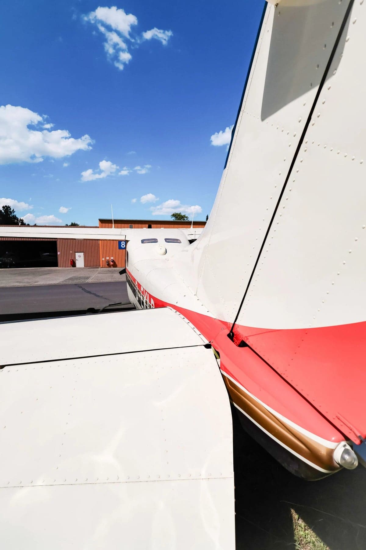 Close up of the D-EKAD Cessna aircraft propeller and nose.