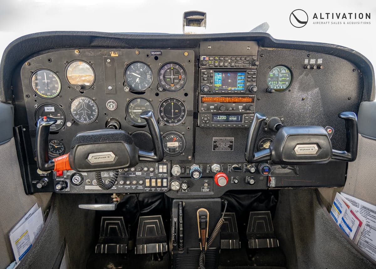 Detailed view of the Cessna 172 Skyhawk instrument panel.