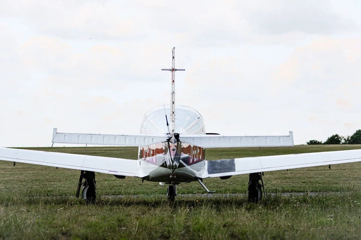 Mooney M20J aircraft D-EIFJ on the ground.