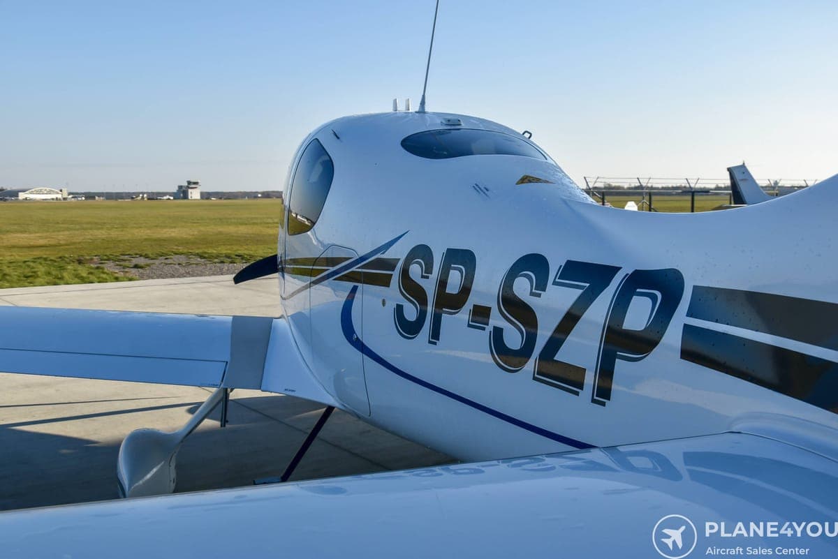 2010 Cirrus SR22-G3