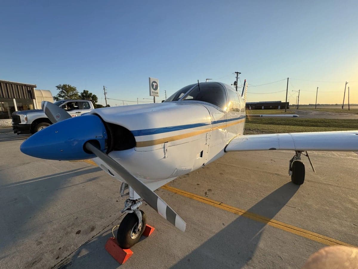Front quarter view of the Cherokee Arrow N44388 on the tarmac.