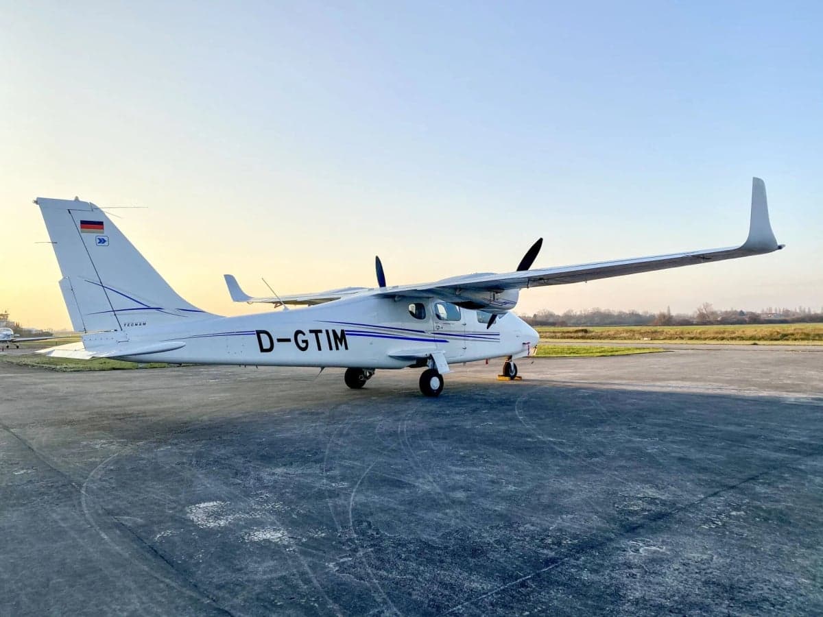 Cabin seats of the Tecnam P2006T