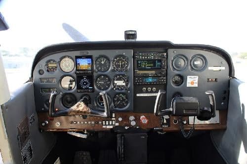 The instrument panel of the Cessna 172 Skyhawk.