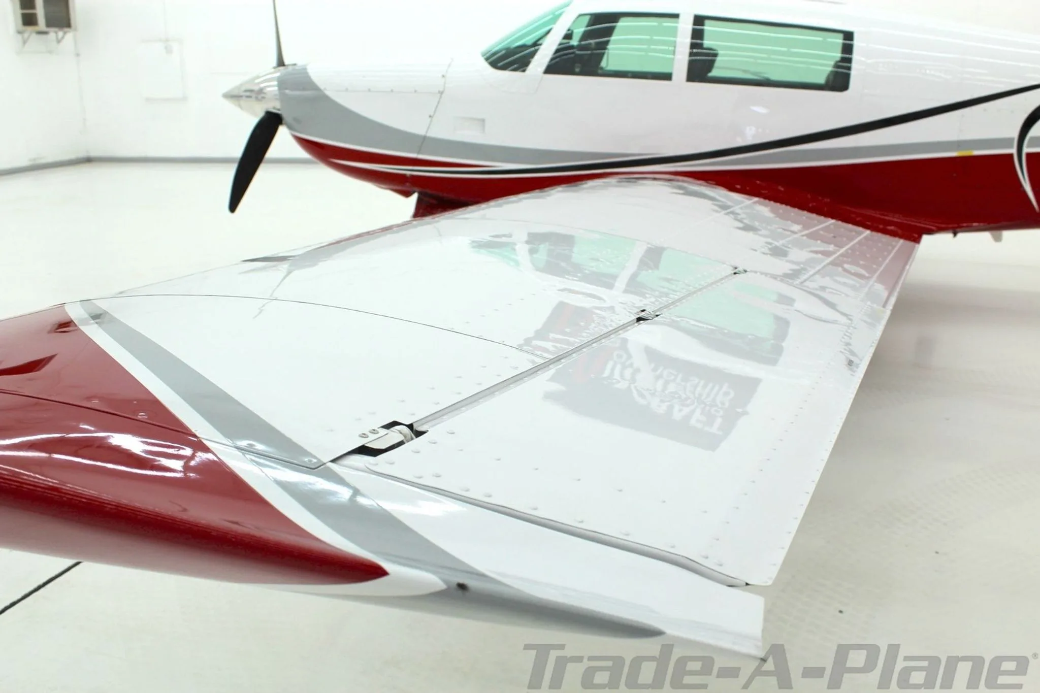 An overhead view of the right wing of the Mooney N1039B.