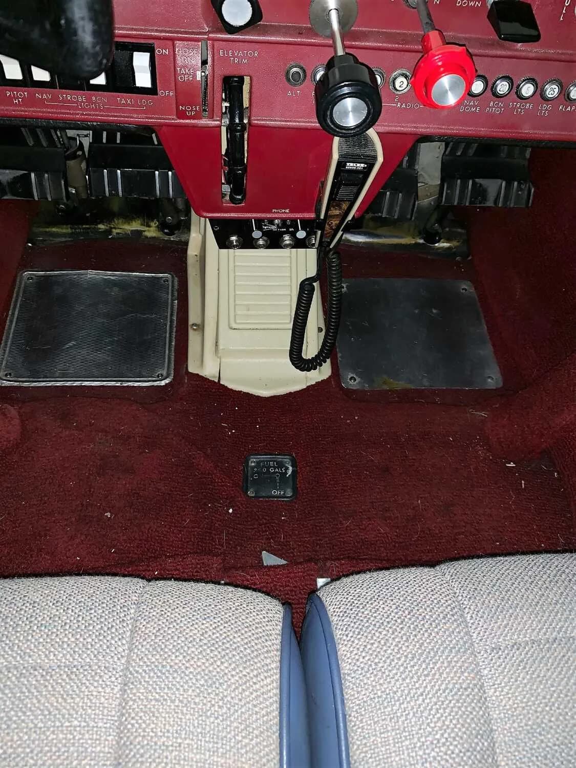 Floor and lower instrument panel of a Cessna 172 Skyhawk.