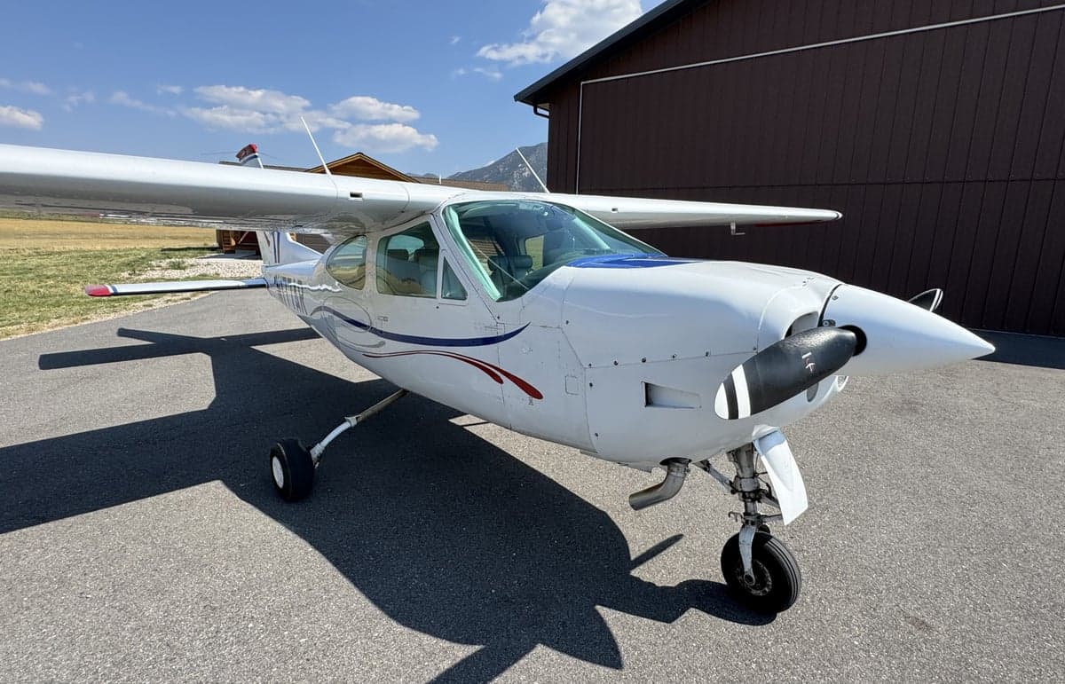 Front quarter view of N177AR Cessna on the tarmac.