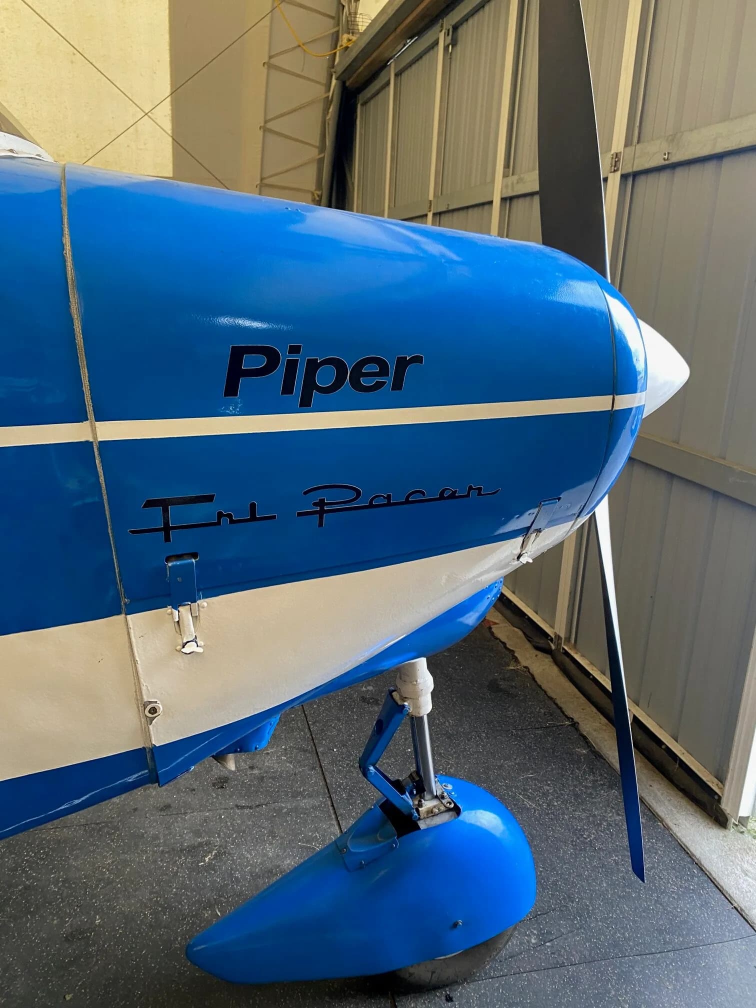 Close up of the Piper Tri-Pacer's cowling.