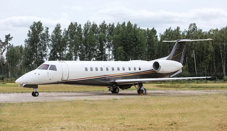 An Embraer Legacy 650 on the tarmac.