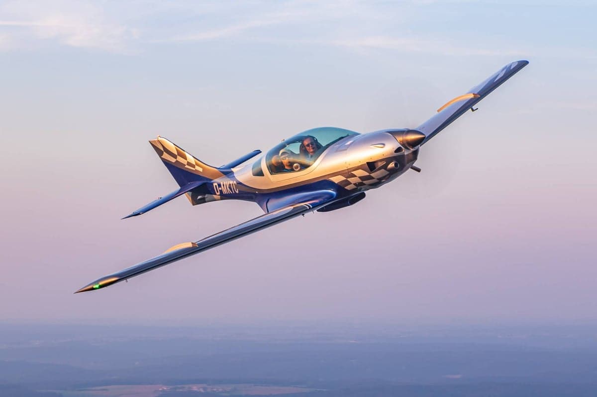 JMB Aircraft VL-3 916iS