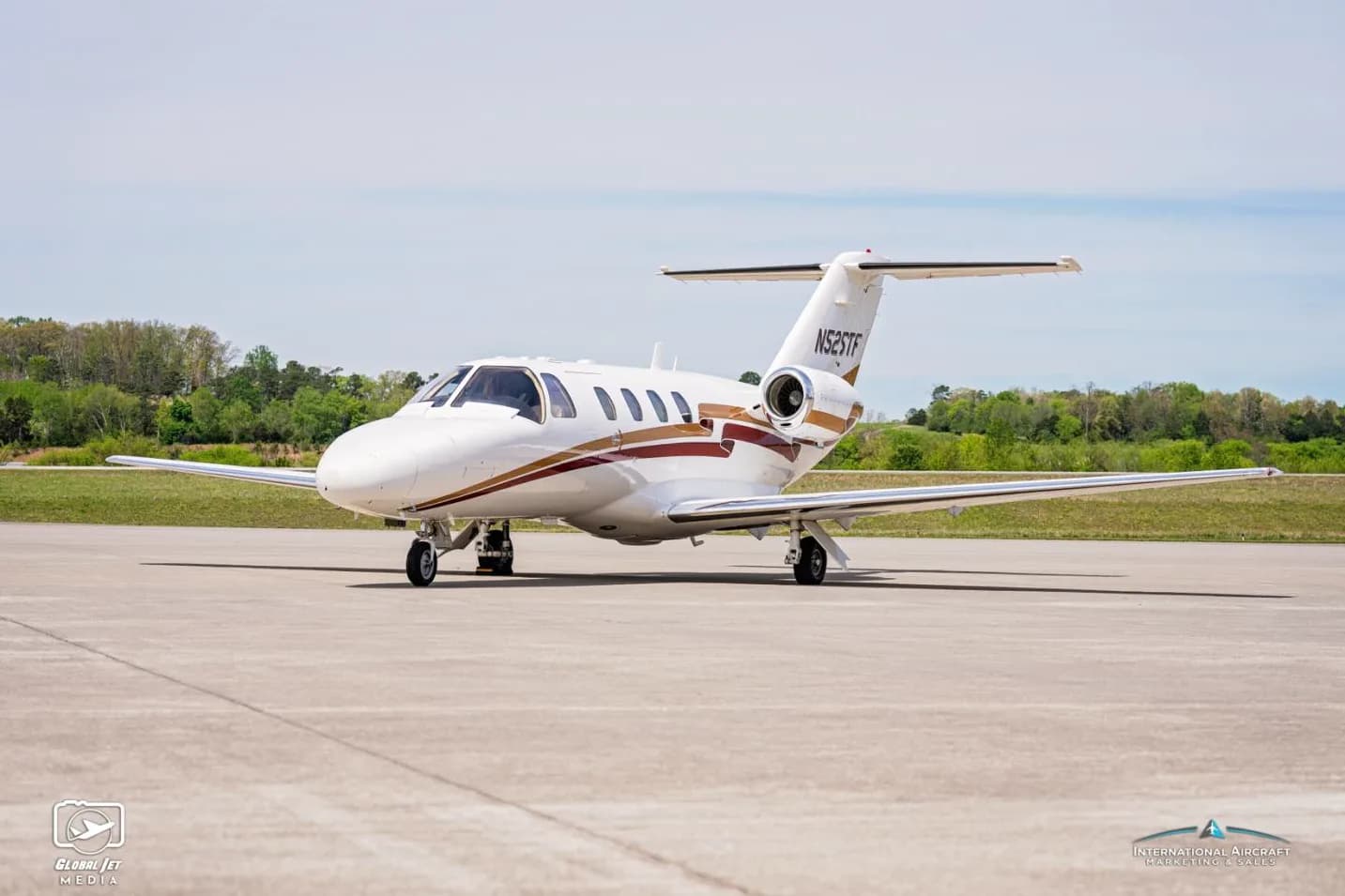 Cessna Citation CJ1 with registration N525TF on the tarmac.