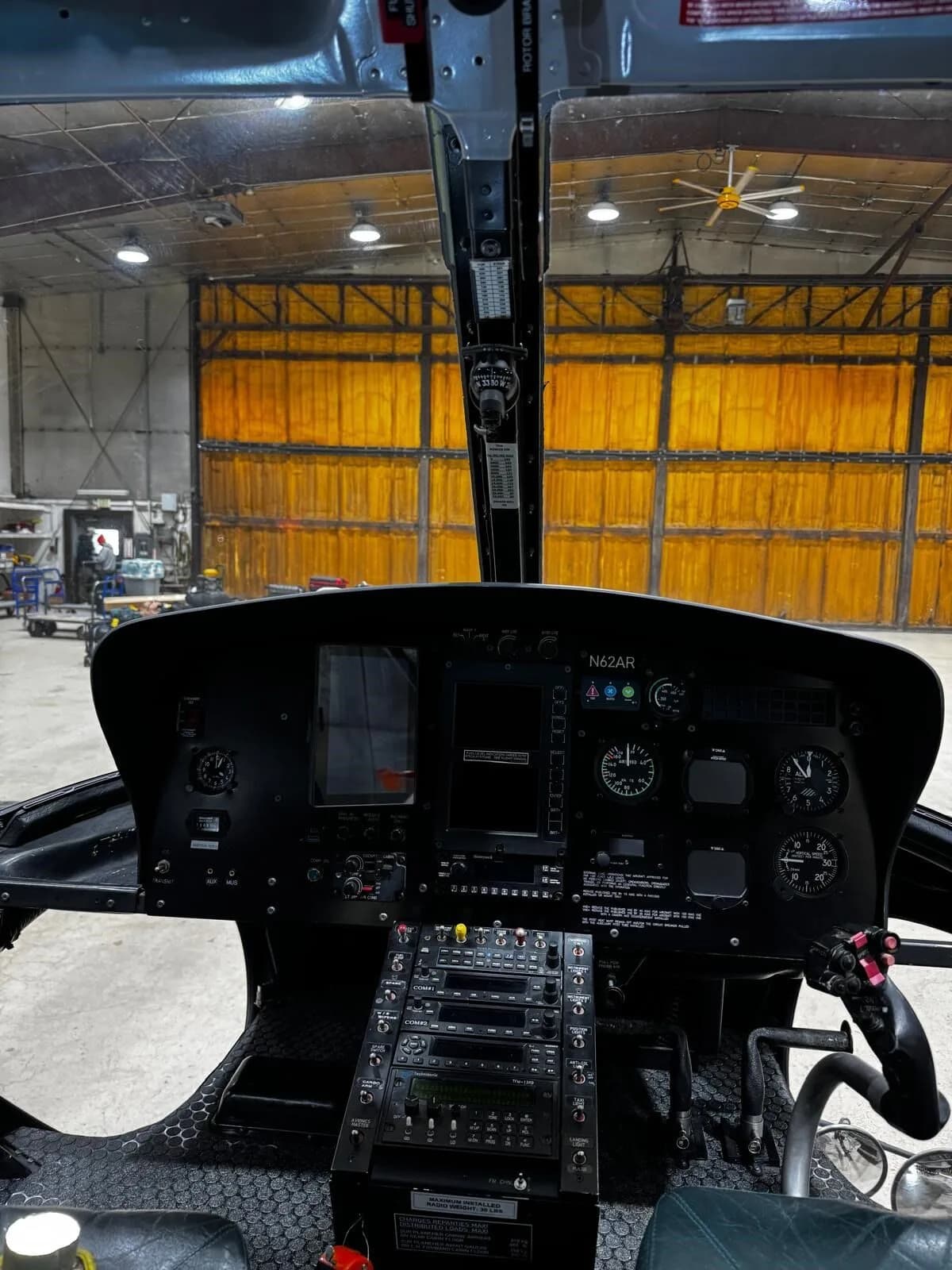 Cockpit view of N62AR instrument panel.