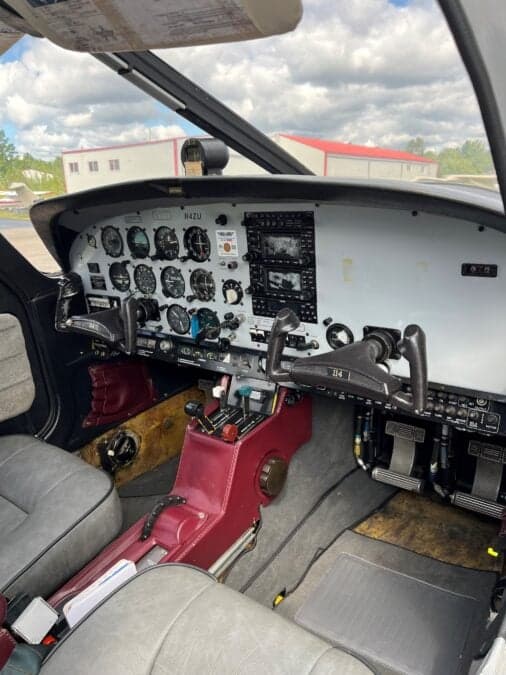 View of the cockpit and instrument panel of the N4ZU aircraft.