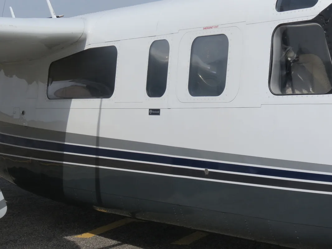 1977 Commander 690B