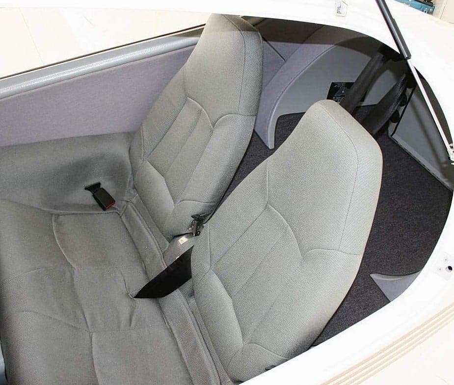 Front seats of the Diamond DA40 aircraft.