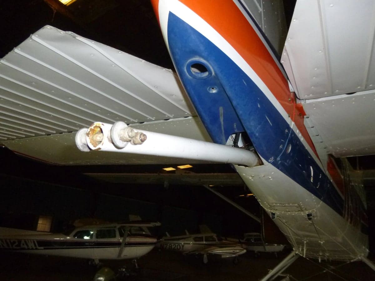 Close-up of the wing and floats of a Cessna Skywagon 185.