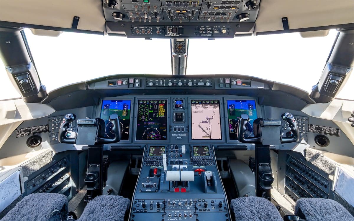 Full view of the Challenger cockpit instrument panel.