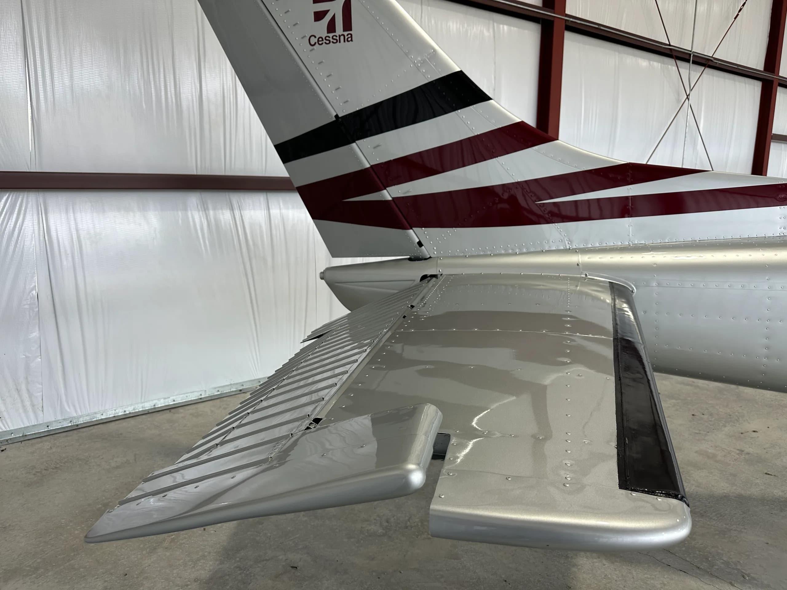 Close-up of the Cessna 182 Skylane tail and wing.