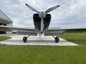 Front view of the N194PT aircraft with a white spinner.