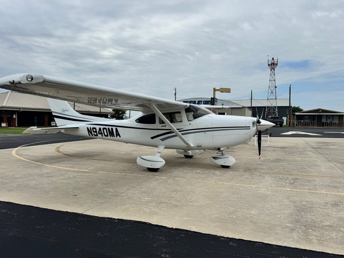 N940MA Cessna Skylane parked on the tarmac at Decatur Jet Center.