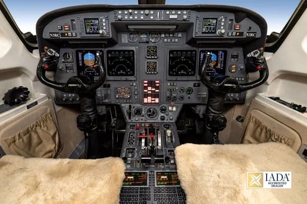 Full view of the cockpit instrument panel of the Astra SPX.