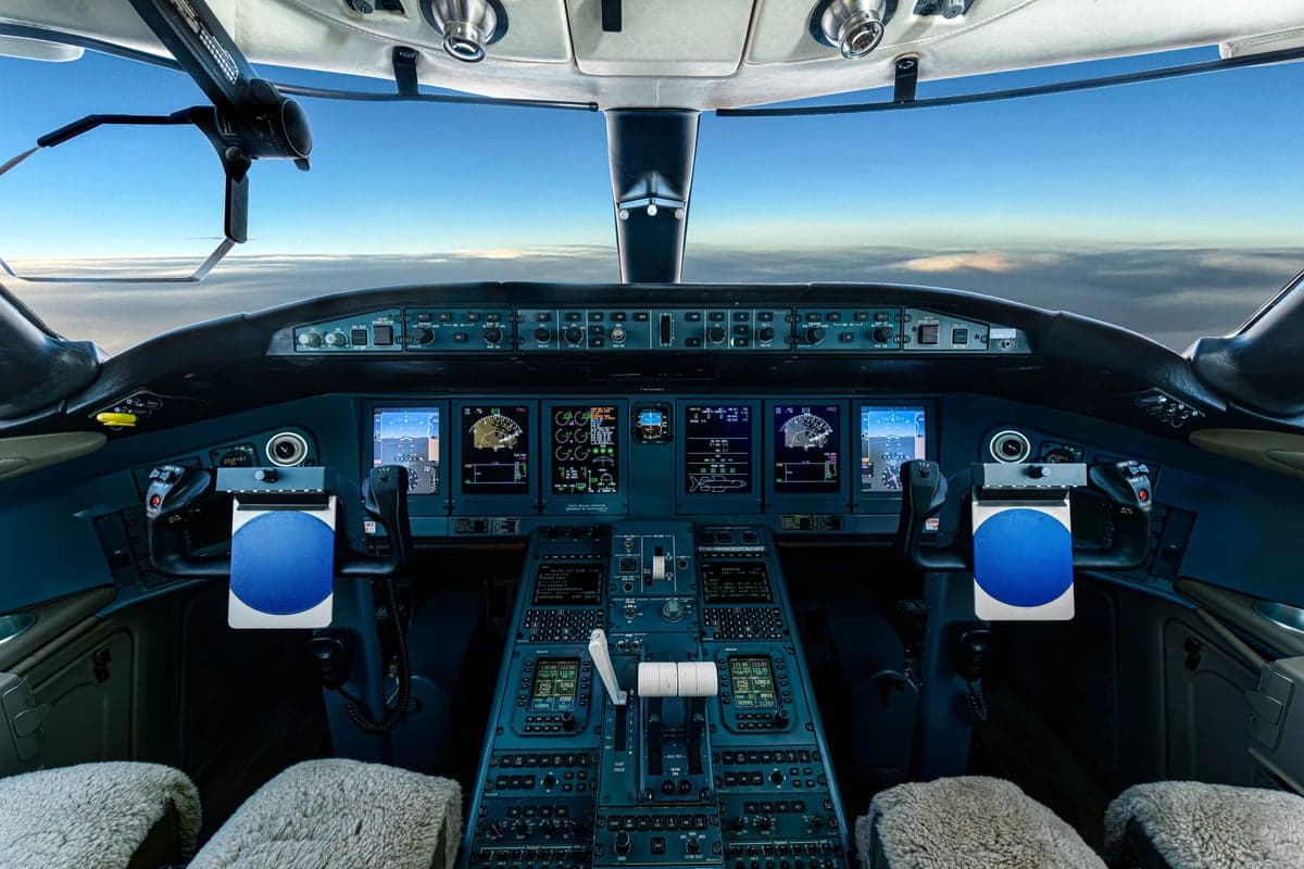 The cockpit of a Bombardier Global Express with modern avionics.