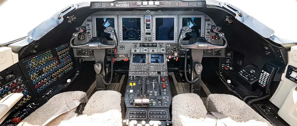 Detailed view of the Nextant 400XTi cockpit instrument panel.