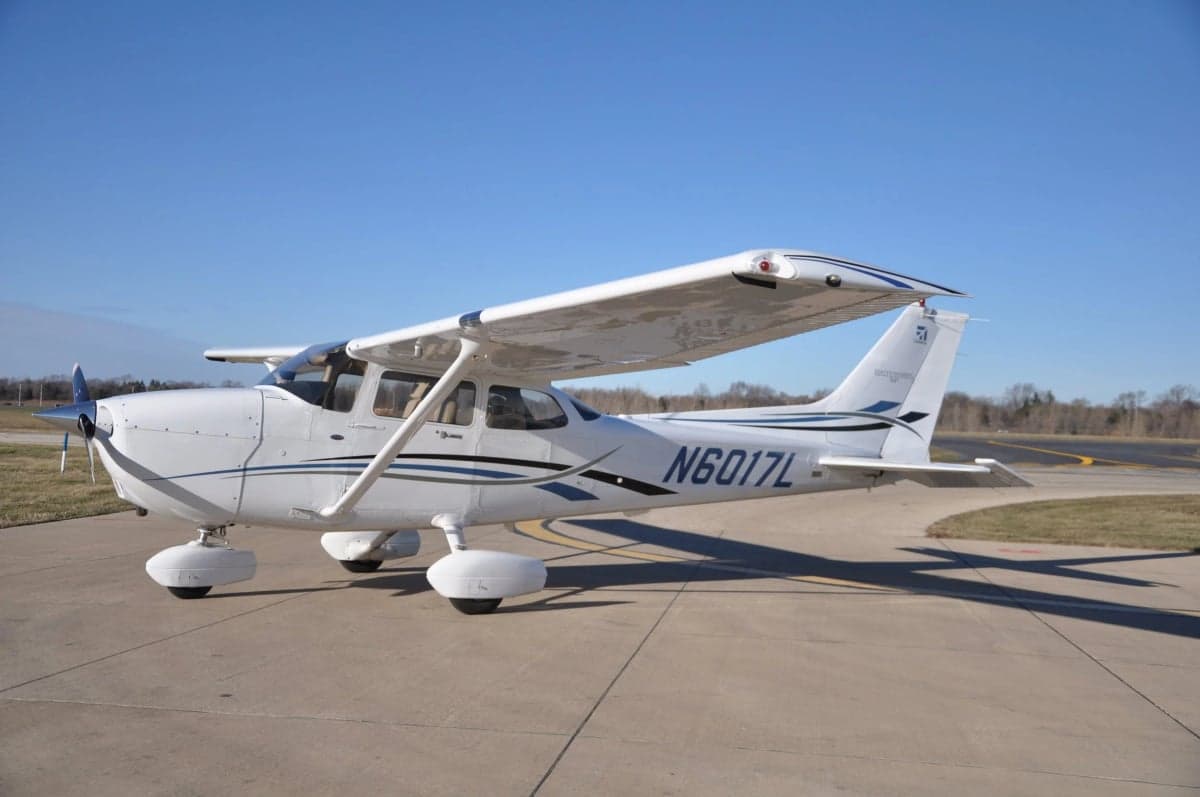 Cessna 172 Skyhawk on the tarmac.