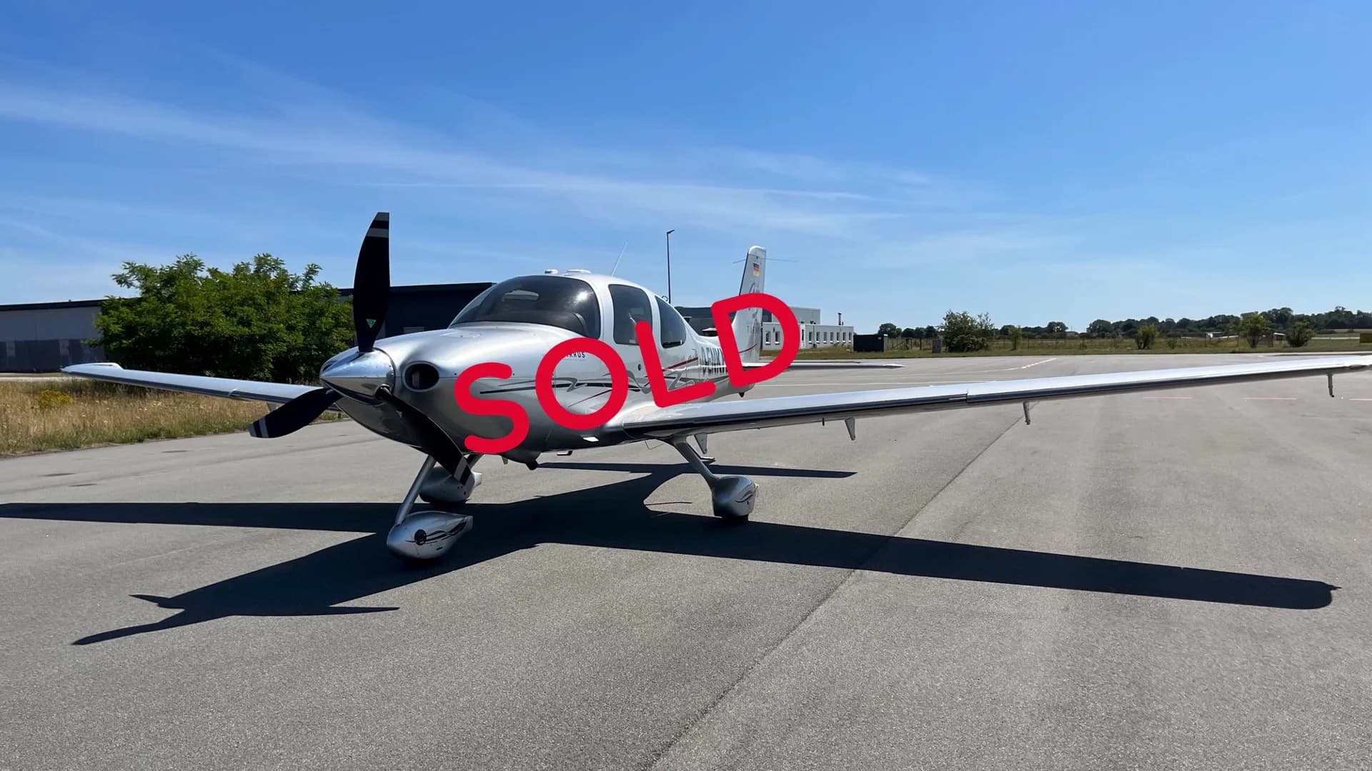 Front view of a 2008 Cirrus SR22G3 GTS Turbo Normalized, registration D-ENKH, with SOLD text overlaid.