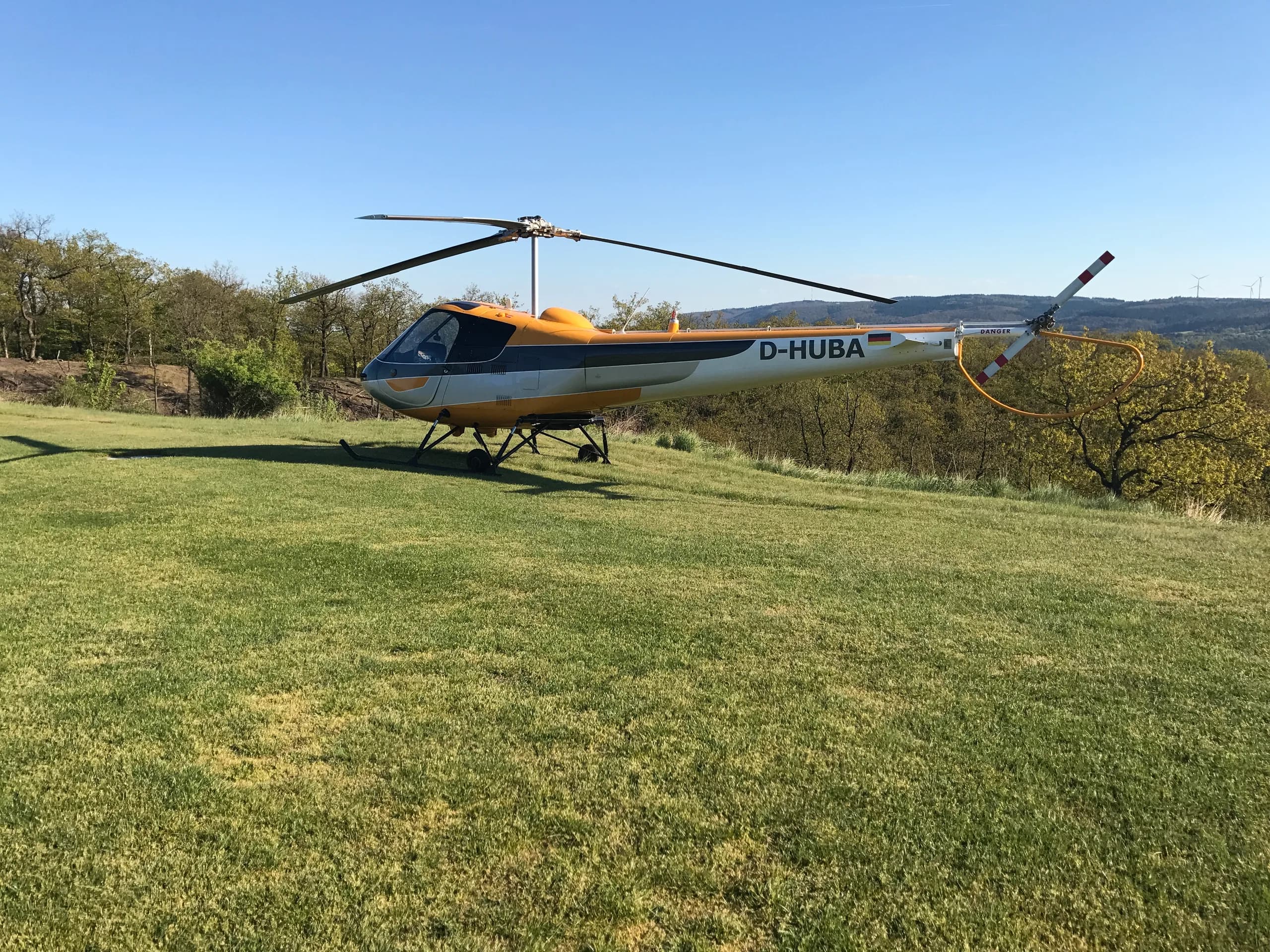 Enstrom F28A HUBA