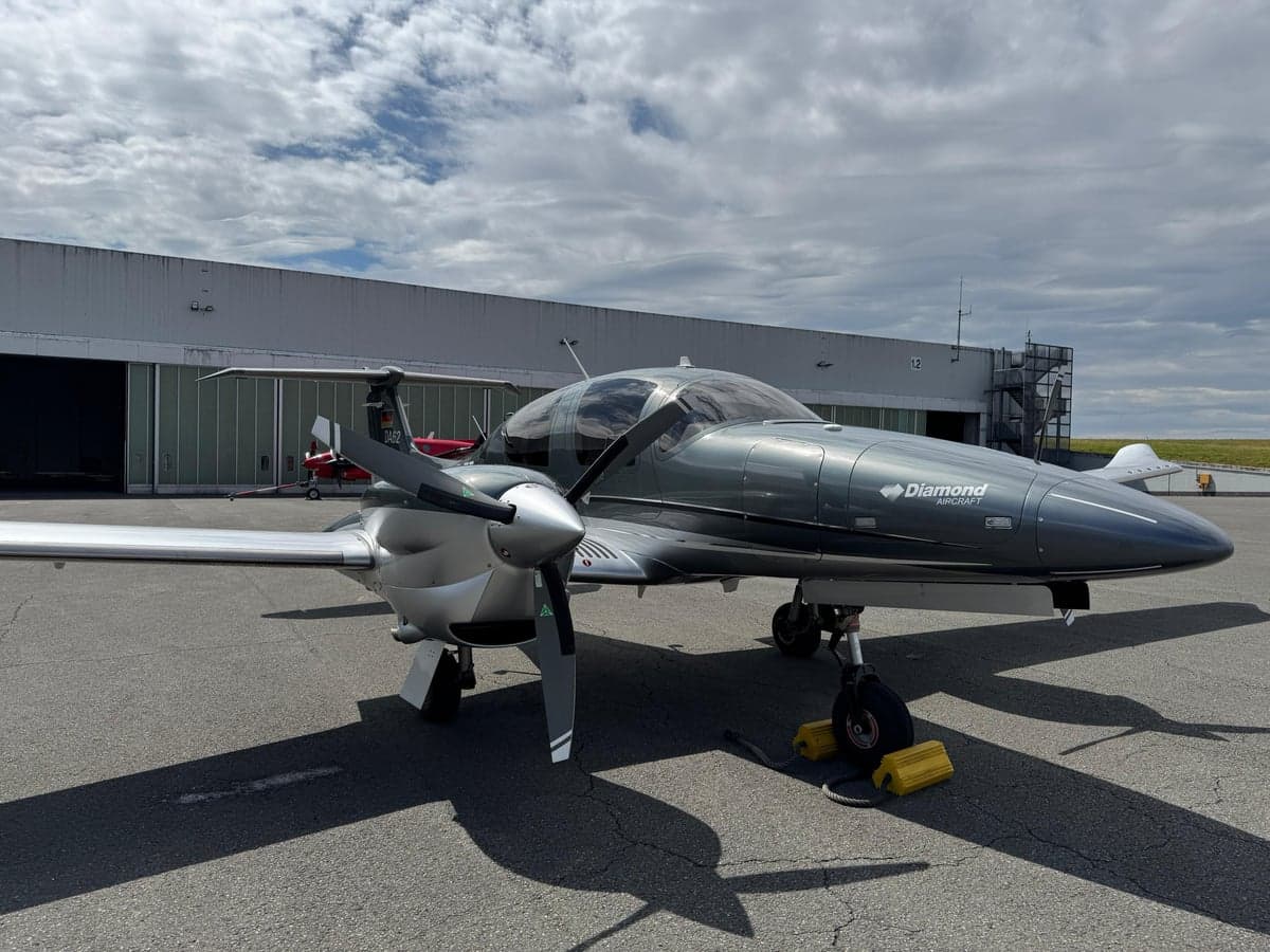DIAMOND DA62 Price Guide — $1.4M Median | 8 For Sale | Sprinkle